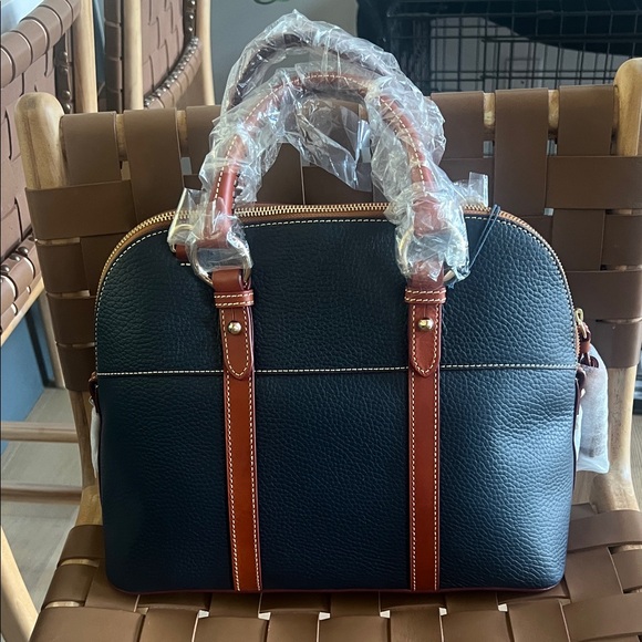 Dooney & Bourke midnight blue Aubrey Satchel. Includes cosmetic pouch NWT - Picture 2 of 9